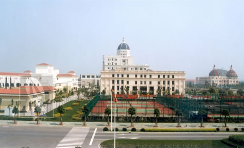 上海外国语大学 